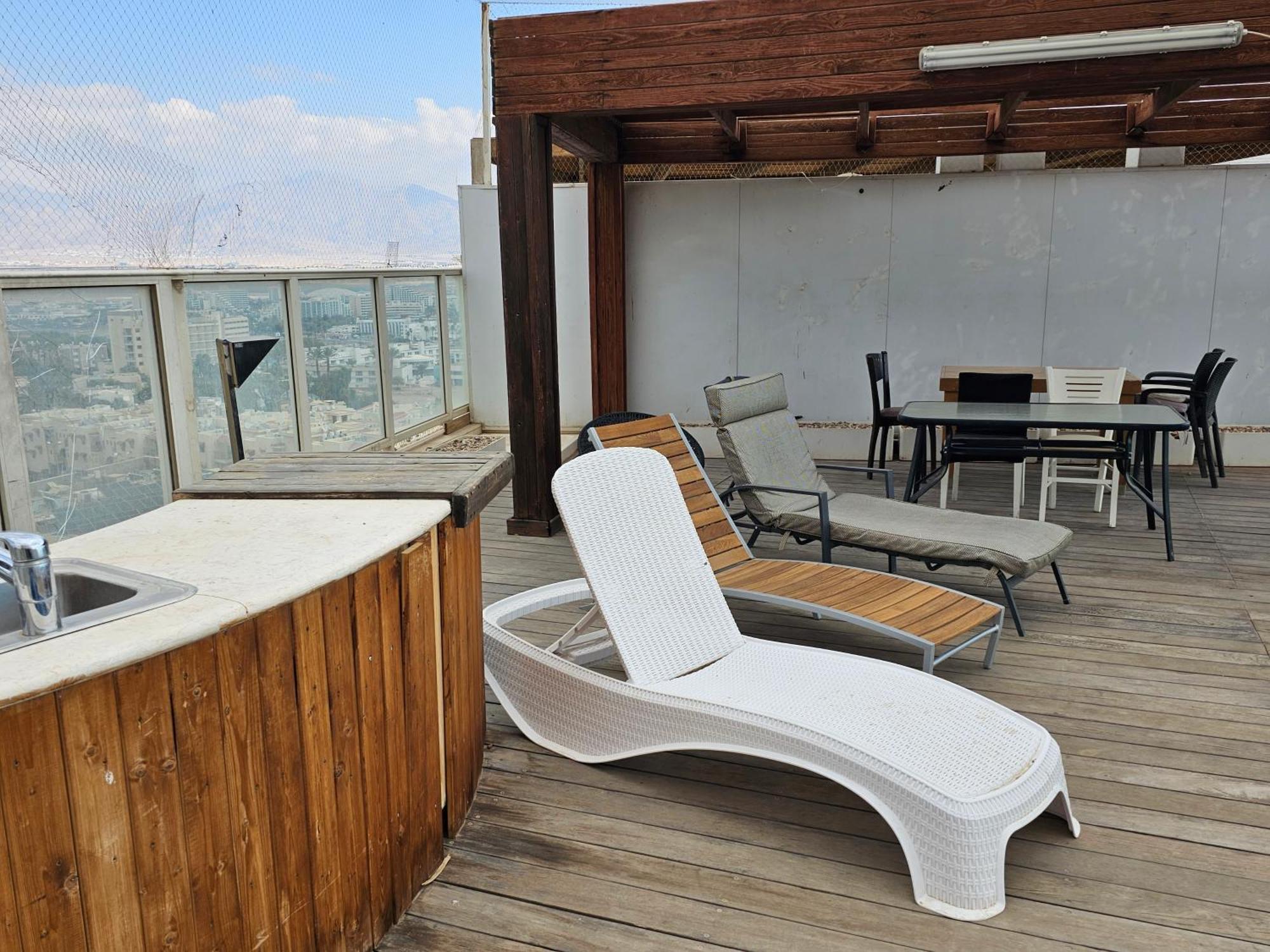 Апартаменты Exclusive Top Luxury Penthouse Near The Sea With Privat Roof-Pool Эйлат Экстерьер фото